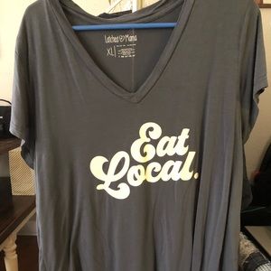 XL Latched Mama nursing shirt